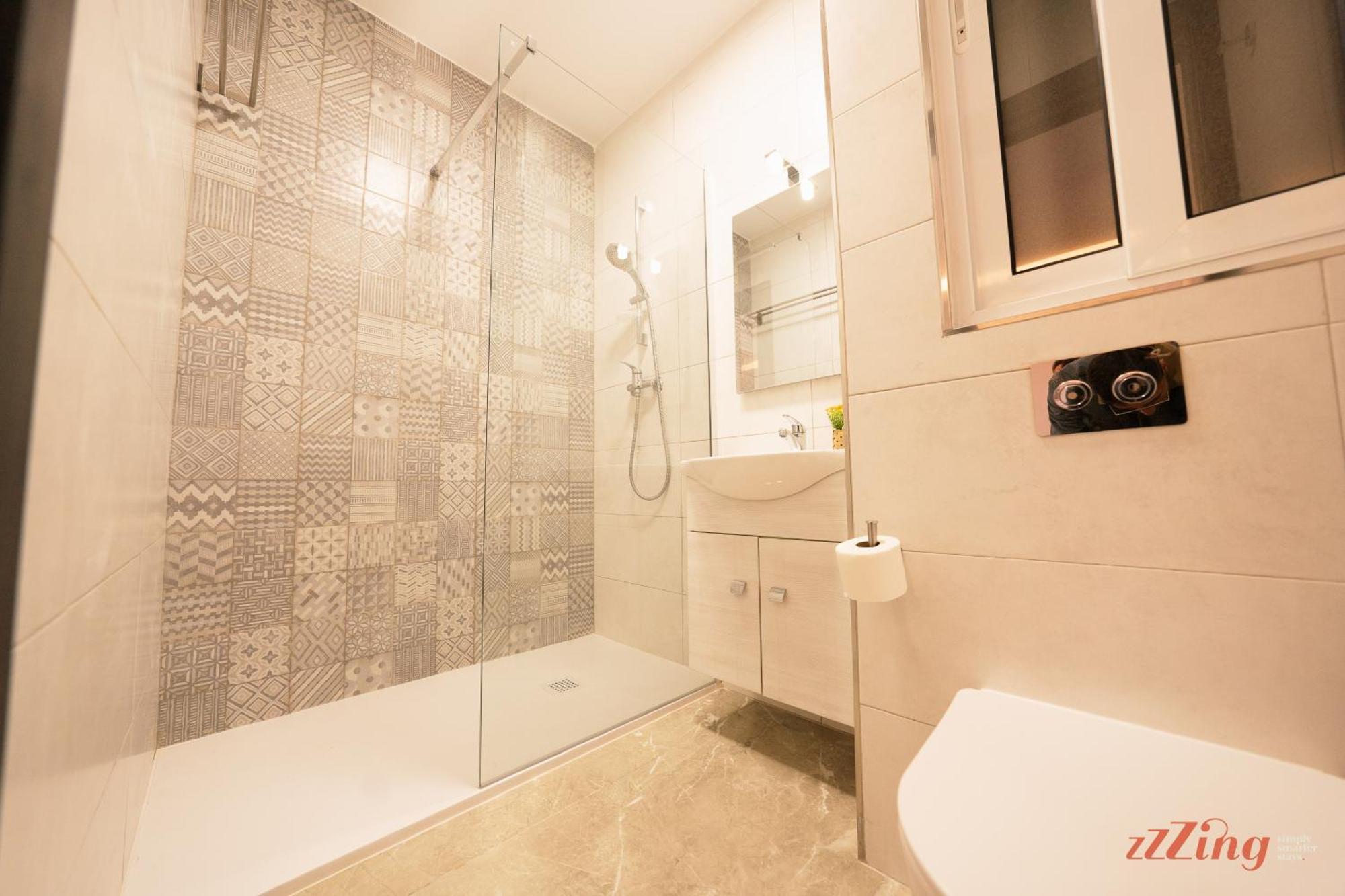 Seashore Stays - Stunning Apartments Right By The Sea St. Paul's Bay Zimmer foto